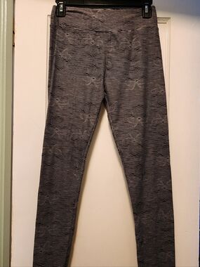 LuLaRoe Black & White Striped Leggings with Hidden Minnie